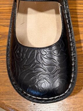 Alegría Paloma Mary Jane’s, Black Embossed Leather with Rocker Sole, Size 37